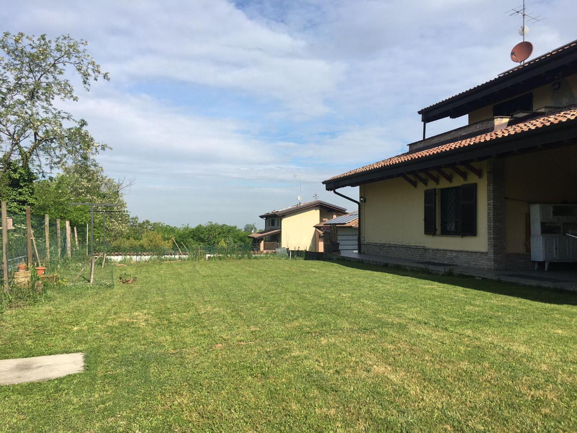 Casa Gatti: Con Giardino Con Accesso Indipendente Rivanazzano Terme