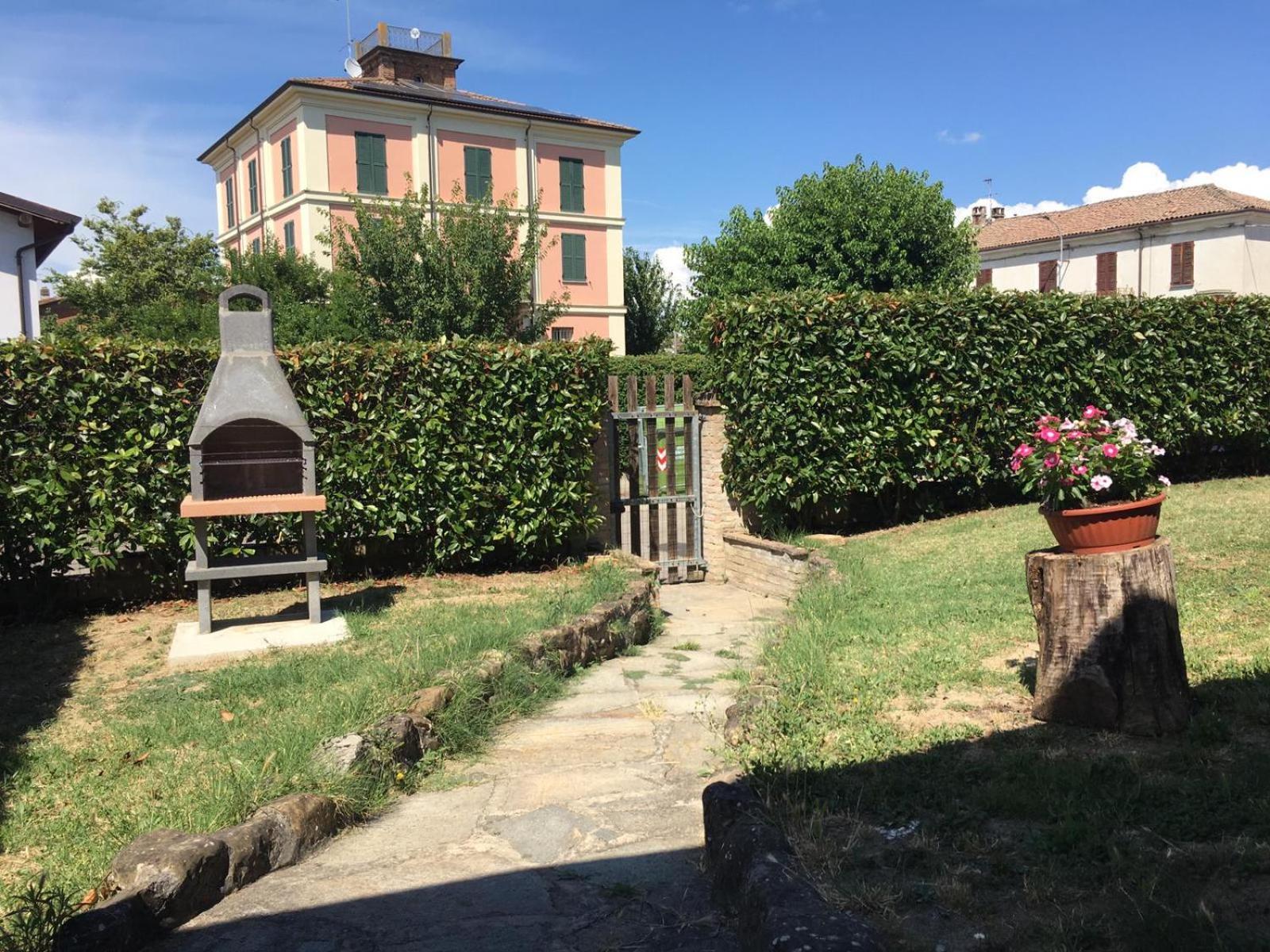 Casa Gatti: Con Giardino Con Accesso Indipendente * Rivanazzano Terme